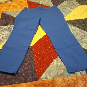 Liz Claiborne womens stretch crops